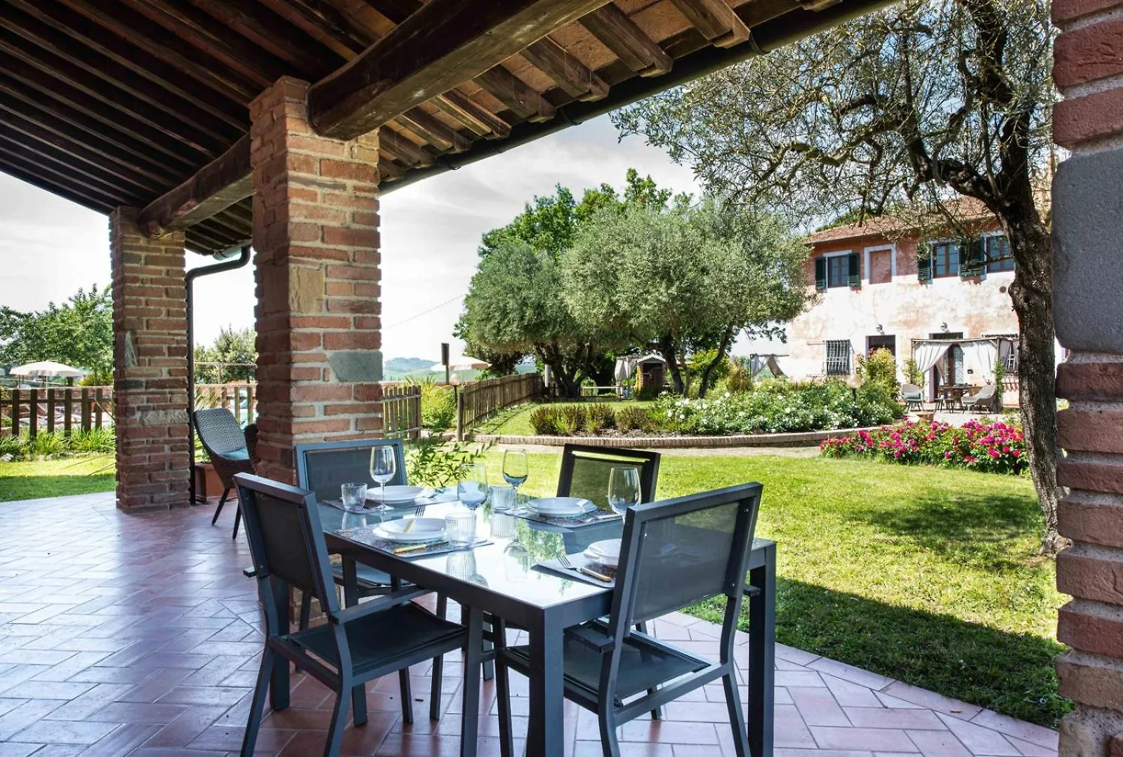 Aparthotel Podere Boscone Gambassi Terme Italy