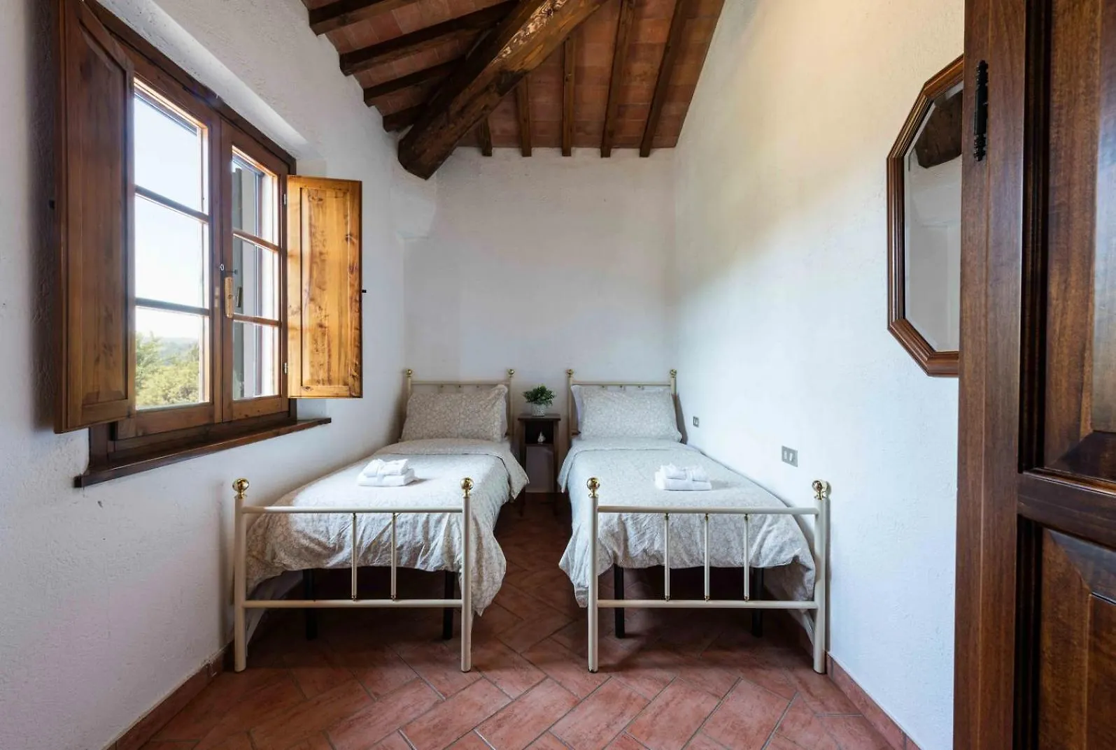 Podere Boscone Gambassi Terme Aparthotel